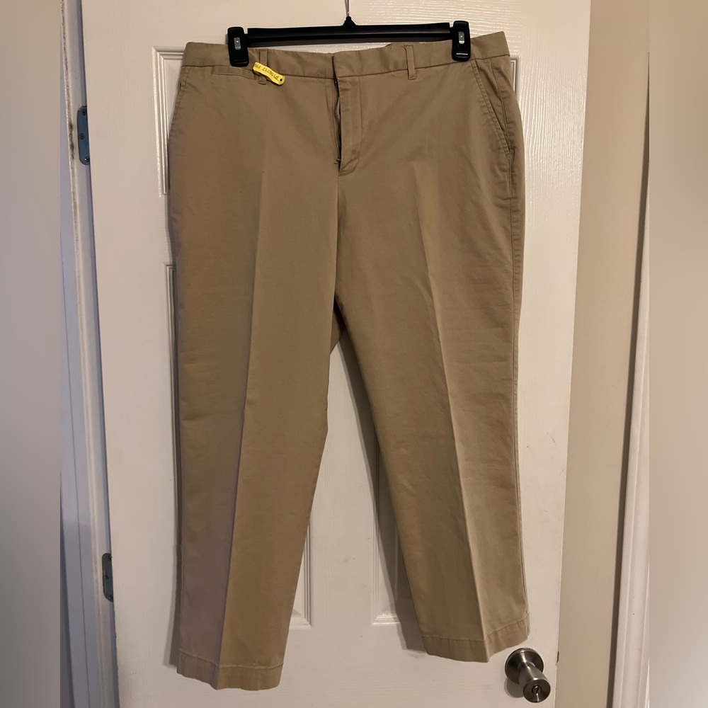 GAP Khaki Crops